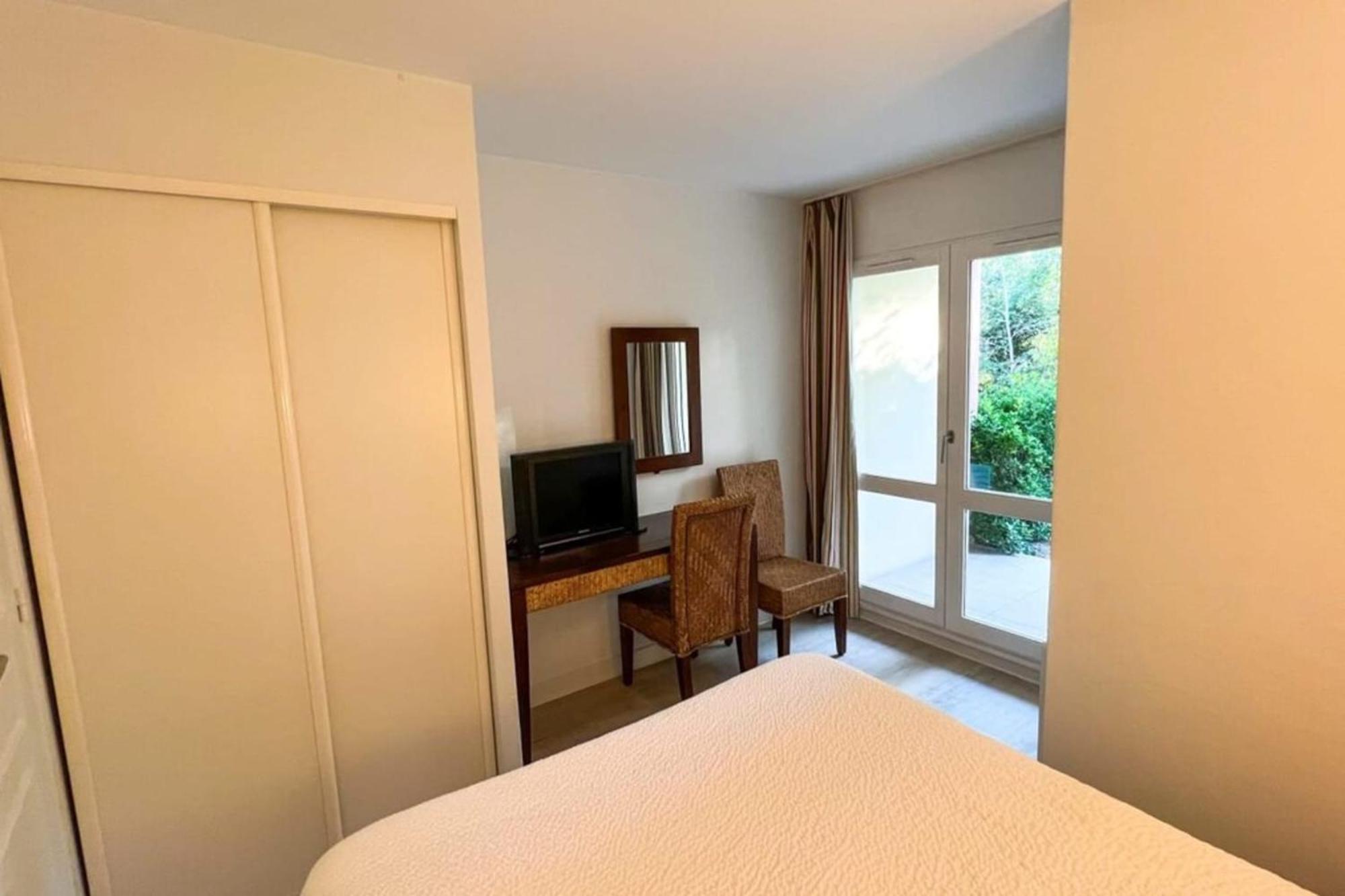 6-Person Apartment With Swimming Pool Tennis Court And Free Parking 25 Le Touquet Exterior foto